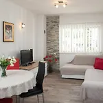 City Apartment Sara
